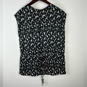 Eclair top Size Medium